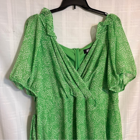 DKNY Plus Size Green Dress - Picture 5 of 8